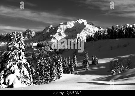 Le Mont Blanc est le plus haut sommet d'europe et de France, il se trouve sur la commune de Saint-Gervais. Stockfoto