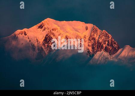 Le Mont Blanc est le plus haut sommet d'europe et de France, il se trouve sur la commune de Saint-Gervais. Stockfoto