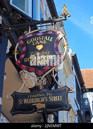 Schild, das zu Chesters Romantic Heart, Godstall Lane Shopping, St Werburghs Street, Chester, Cheshire, England, UK, führt CH1 1LH Stockfoto