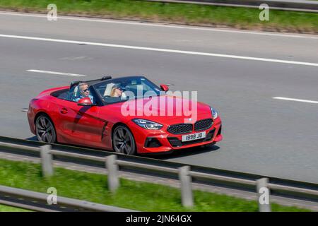 2019 BMW Z4 420i M Sport Auto Gran Coupe 1998cc Benziner 8-Gang-Automatik-Roadster, unterwegs auf der Autobahn M6, Großbritannien Stockfoto