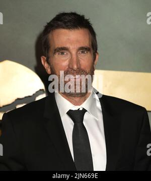 8. August 2022, New York, New York, USA: Schauspieler SHARLTO COPLEY nimmt an der New York Premiere von â €˜Beastâ €™ statt im Museum of Modern Art. (Bild: © Nancy Kaszerman / ZUMA Press Wire) Stockfoto