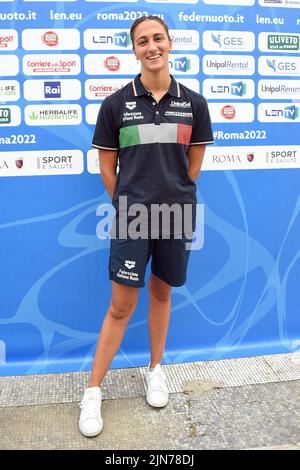 Rom, Italien. 09. August 2022. Im Bild links nach rechts, Simona Quadarella während der Präsentation der italienischen Schwimmteams für die Europameisterschaft Credit: massimo insabato/Alamy Live News Stockfoto