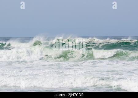 Wellen Sie am Rudder Beach an der Codaba in Rio de Janeiro Stockfoto