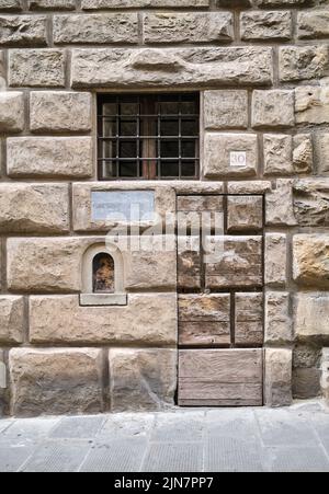 Altes Weinfenster Florenz Italien Stockfoto
