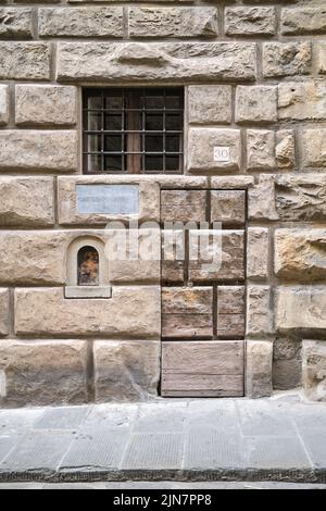 Altes Weinfenster Florenz Italien Stockfoto