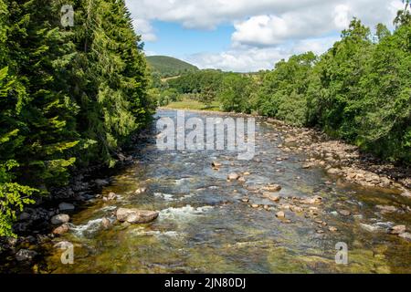 River Dee in Balmoral Castle, Ballater, Aberdeenshire, Schottland Stockfoto