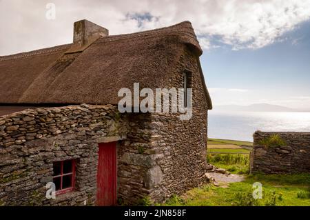 Irisches Steinhackenmuseum auf der Dingle-Halbinsel in Irland. Stockfoto