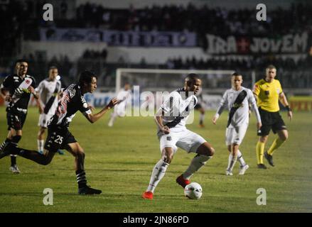 Campinas, Brasilien. 09. August 2022. SP - Campinas - 09/08/2022 - BRASILEIRO SERIE B 2022 PONTE PRETA X VASCO - Mateus jogador do Ponte Preta durante partida contra o Vasco no estadio Moises Lucarelli pelo campeonato Brasileiro B 2022. Foto: Rogerio Capela/AGIF/Sipa USA Quelle: SIPA USA/Alamy Live News Stockfoto