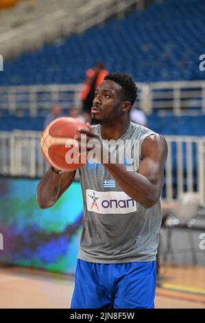 Athen, Griechenland. 09. August 2022. THANASIS ANTETOKOUNMPO #43 der griechischen Basketballmannschaft reagierte während des Freundschaftsspiel zwischen der griechischen Nationalmannschaft und der spanischen Nationalmannschaft im OAKA-Stadion am 9. August 2022 in Athen, Griechenland. Kredit: Unabhängige Fotoagentur/Alamy Live Nachrichten Stockfoto