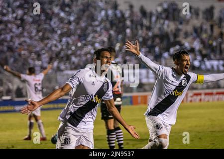 Campinas, Brasilien. 09. August 2022. Wallisson und lucca feiern 2. Tor während Ponte Preta gegen Vasco an diesem Dienstag (09) im Moises Lucarelli Stadium in Campinas/SP. Quelle: Pedro Teixeira/FotoArena/Alamy Live News Stockfoto