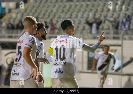 Campinas, Brasilien. 09. August 2022. Lucca feiert 2. Tor während Ponte Preta gegen Vasco im Moises Lucarelli Stadium in Campinas/SP, an diesem Dienstag (09) statt. Quelle: Pedro Teixeira/FotoArena/Alamy Live News Stockfoto