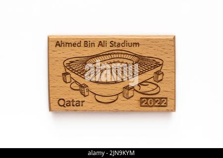 DOHA, KATAR - 10. AUGUST 2022: Ahmad bin Ali Stadium Qatar Kühlschrankmagnet. Katar wird Gastgeber der FIFA-Weltmeisterschaft 2022 sein. Stockfoto