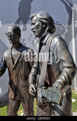 111 das Bienengees-Wandbild und Statuen der Brüder Gibb. Redcliffe-Australien. Stockfoto