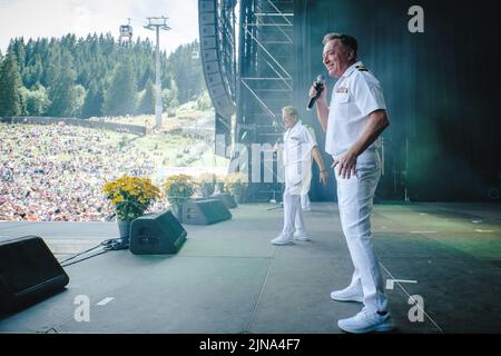 Flumserberg, Schweiz. 31., Juli 2022. Das deutsche Schlagertrio die Schlagerpiloten spielt ein Live-Konzert während der Großen Schlagerparty im Rahmen des Flumserberg Open Air 2022. (Foto: Gonzales Photo - Tilman Jentzsch). Stockfoto