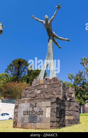 Statue von Paz e Liberdade (Frieden und Freiheit) in Funchal, Madeira, Portugal Stockfoto