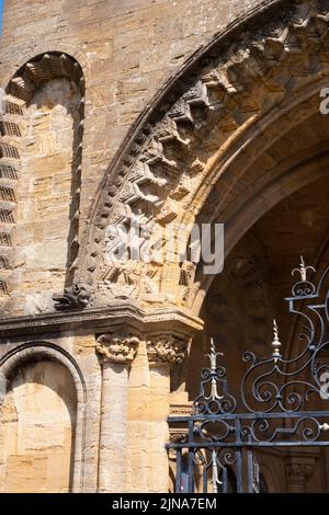 Norman Portal Detail Sherborne Abbey, Dorset Stockfoto