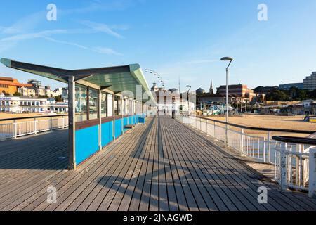 bournemouth Pier und Shelters dorset uk Stockfoto