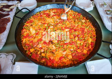 Paella typisch spanische Küche bereit zu essen Stockfoto