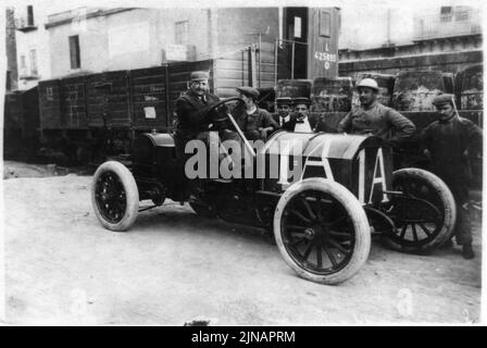 Targa-Florio Rennen in Italien, 18. Mai 1908 - Lancia in Fiat - Rekord 8 Std., 2 Min., 40 Sek. Stockfoto