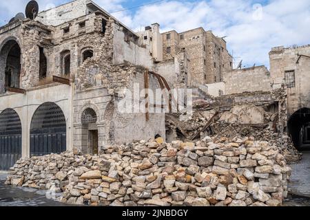 Im Inneren des Aleppo-Souks in der Altstadt von Aleppo, Syrien Stockfoto