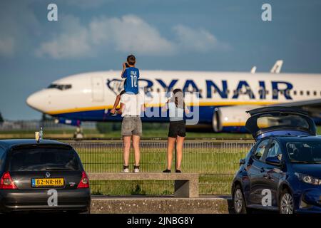 Amsterdam Shiphol Airport, Polderbaan, eine von 6 Start- und Landebahnen, Spotter Spot, Flugzeuge aus nächster Nähe, Ryanair,