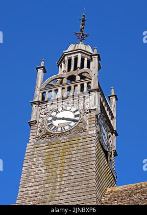 Clock Tower auf der Redesdale Market Hall, High Street, Moreton-in-Marsh, Evenlode Valley, Cotswold District Council, Gloucestershire, England, UK, GL56 0LW Stockfoto
