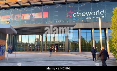 Cineworld Movie Theatre in Belfast - BELFAST, Großbritannien - 25. APRIL 2022 Stockfoto