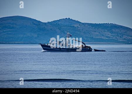 Fischerboot Segeln in der Adria Stockfoto