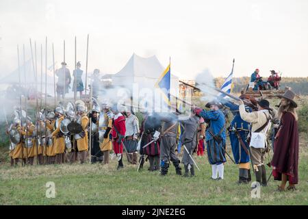 Vivat Vasa 2022 Schlacht bei zwei Vasas 1626 Nachstellung in Gniew, Polen. August 6. 2022 © Wojciech Strozyk / Alamy Stock Photo *** Ortsüberschrift *** Stockfoto