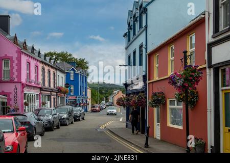 Farbenfrohe Gebäude in Castletown-Bearhaven, Co. Cork, Irland Stockfoto