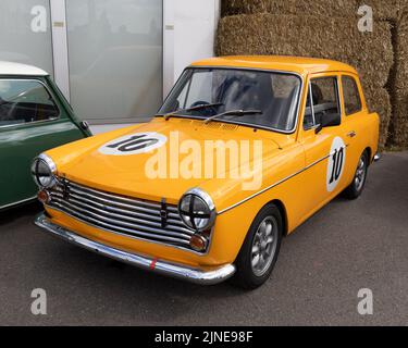 Austin A40 Touring Car Saloon in der Koppel des 79. Members Meeting, Goodwood, Sussex, Großbritannien. Stockfoto