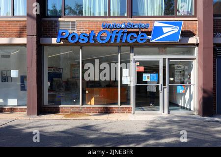 United States Postal Service, 335 E 14. St, New York, 10009. Peter Stuyvesant, Zweigstelle des usps-Postamtes in Manhattans East Village Stockfoto