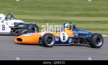 1970 Brabham-Ford BT28 Formel-3-Rennfahrer mit Fahrer Leif Bosson beim Derek Bell Cup-Rennen beim 79. Members Meeting in Goodwood, Sussex, Großbritannien. Stockfoto