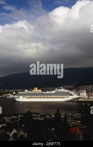 Cruise Liner, Costa Fortuna, Bergen, Norwegen Stockfoto