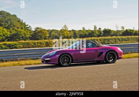 Porsche Boxster S mit Geschwindigkeit Stockfoto