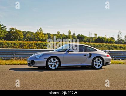 Porsche 911 Turbo mit Geschwindigkeit Stockfoto