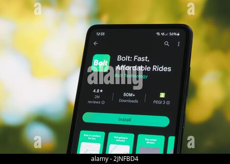 Galati, Rumänien - 11. Juli 2022: Bolt-Anwendung im Google Play Store für Android verfügbar Stockfoto