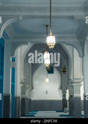 Das Innere der Mohamed V Moschee in Fnideq Stockfoto