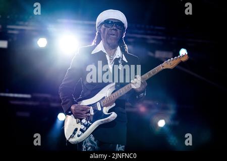 Nile Rodgers und Chic treten am 24.. Juli 2022 beim Carfest North auf. Stockfoto