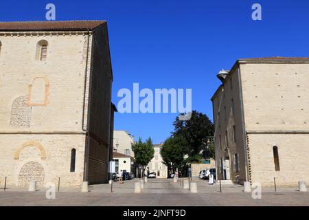 Ecuries Saint-Hugues ou les 'Hôtelleries Saint-Hugues'. Cluny. Saône-et-Loire. Bourgogne. Frankreich. Europa. Stockfoto