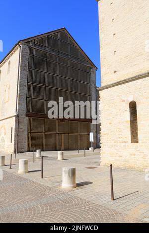 Ecuries Saint-Hugues ou les 'Hôtelleries Saint-Hugues'. Cluny. Saône-et-Loire. Bourgogne. Frankreich. Europa. Stockfoto