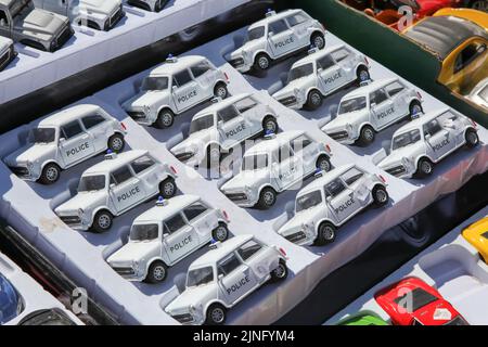 Peterkin 0419 Toy Police Cars zum Verkauf am Beaulieu Supercar Weekend August 2022 Stockfoto