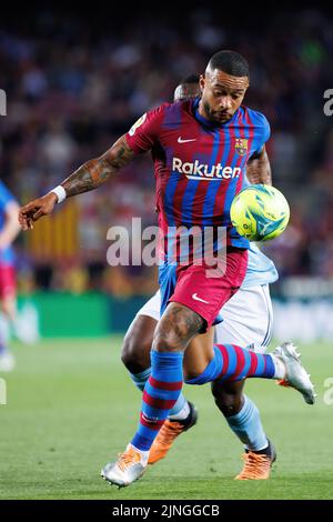 BARCELONA - MAI 10: Memphis Depay in Aktion während des La Liga-Spiels zwischen dem FC Barcelona und dem Real Club Celta de Vigo am 1. Mai im Camp Nou Stadium Stockfoto