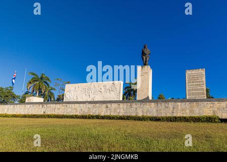 SANTA CLARA, KUBA - JANUAR 2021: Das Che Guevara Mausoleum ist ein Denkmal in Santa Clara, Kuba, auf der Plaza Che Guevara Stockfoto