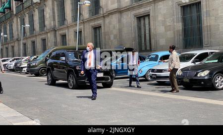 Mexiko-Stadt, Mexiko: Palacio Nacional 11. August 2022. Adán Augusto López, Secretario de Gobernación bei einem Treffen mit dem Präsidenten von Mexiko. Quelle: Andrea Quintero/Alamy Live News Stockfoto