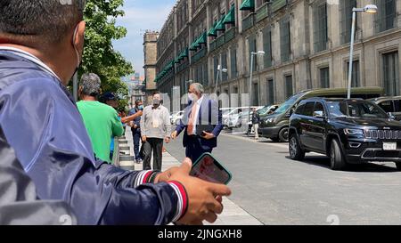 Mexiko-Stadt, Mexiko: Palacio Nacional 11. August 2022. Adán Augusto López, Secretario de Gobernación bei einem Treffen mit dem Präsidenten von Mexiko. Quelle: Andrea Quintero/Alamy Live News Stockfoto