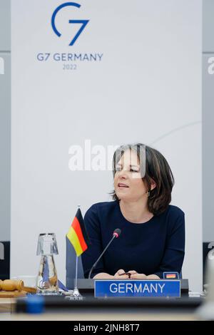 Brüssel, Belgien. 04. März 2022. Bundesaußenministerin Annalena Baerbock (Bündnis 90/die Grünen), fotografiert während eines Treffens der G7 Außenminister. Brüssel, 04.03.2022 Quelle: dpa/Alamy Live News Stockfoto