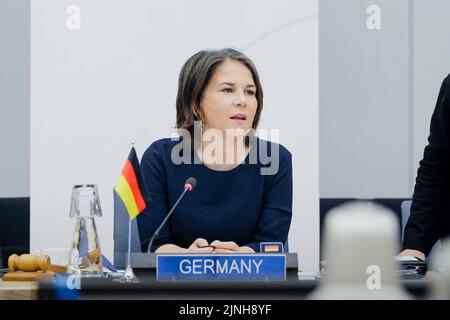 Brüssel, Belgien. 04. März 2022. Bundesaußenministerin Annalena Baerbock (Bündnis 90/die Grünen), fotografiert während eines Treffens der G7 Außenminister. Brüssel, 04.03.2022 Quelle: dpa/Alamy Live News Stockfoto