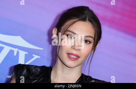 Hollywood, USA. 11. August 2022. Nicole Maines trifft am Donnerstag, dem 11. August 2022, auf den roten Teppich von Variety's Power of Young Hollywood ein, der im Nehuehouse in Hollywood, CA, abgehalten wurde. (Foto: Juan Pablo Rico/Sipa USA) Quelle: SIPA USA/Alamy Live News Stockfoto