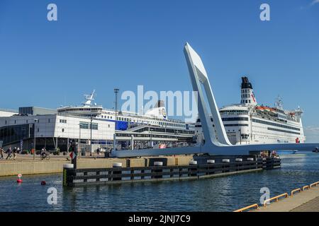 Tallinn, Estland. 31.. Juli 2022. Die allgemeine Ansicht des Tallina Sadam (Hafen von Tallinn) ist am 31. Juli 2022 in Tallinn, Estland, zu sehen (Foto: Vadim Pacajev/Sipa USA) Quelle: SIPA USA/Alamy Live News Stockfoto